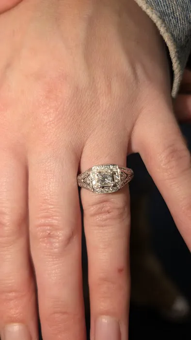 Carlo's Jewelry Exchange 4