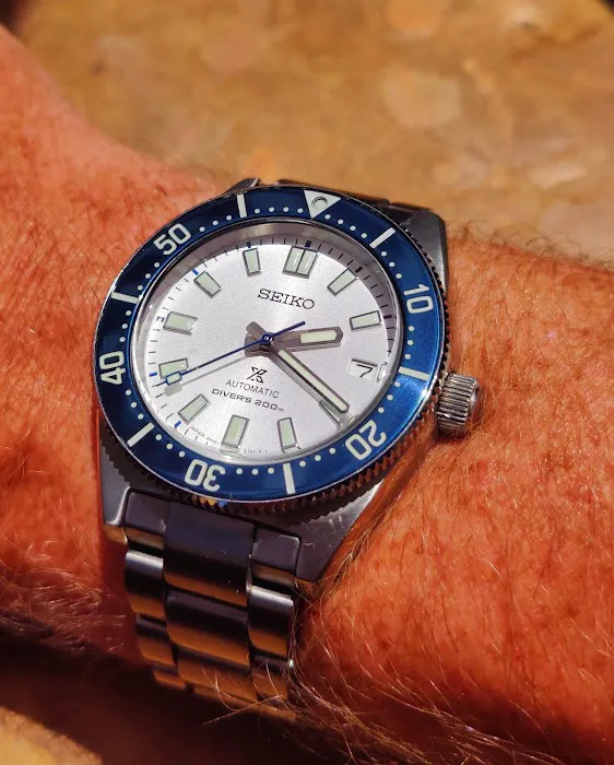 Chawi Jewelers (previously Hannoush Jewelers) 4