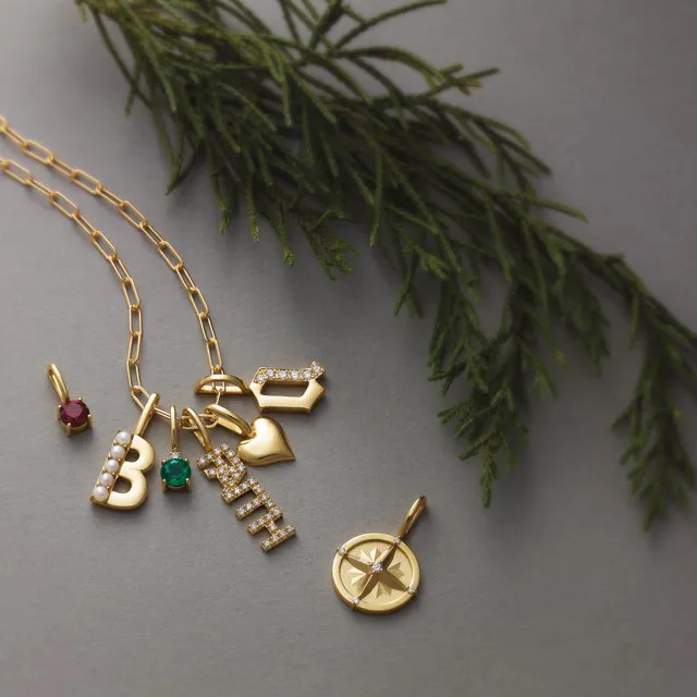 FIVE AND NINE DESIGNS - Fine Jeweler 5