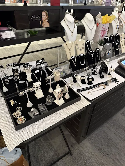 Joli Lily Jewelry 4