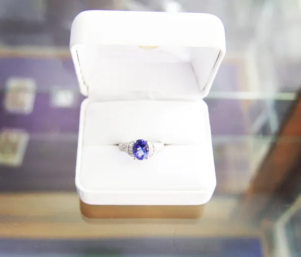 Keswick Jewelers Inc 4