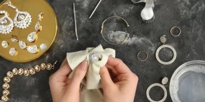 Effective Jewelry Cleaning Methods for Delicate Pieces to Preserve Their Beauty