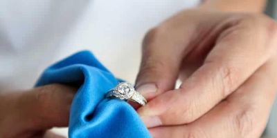 Effective Methods to Clean Gemstone Jewelry at Home Safely and Easily